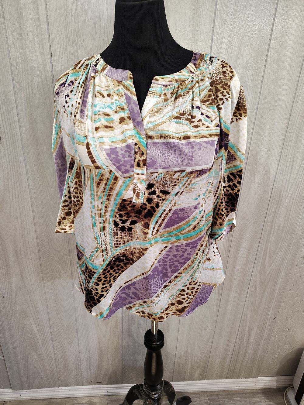 Jennifer Lopez Blouse Short Sleeve Career Colorful Size M Vibrant Abstract